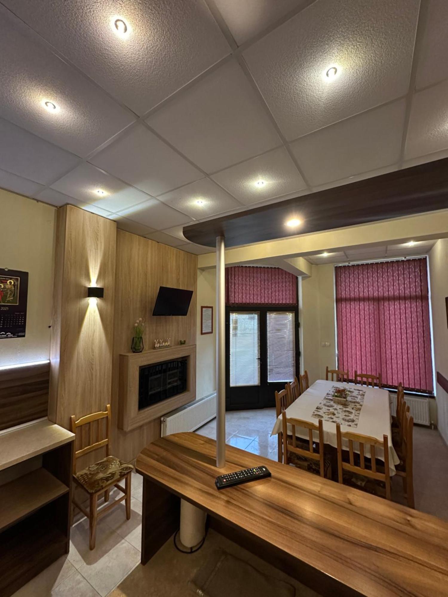 Advel Guest Hous 호텔 Madzhare 외부 사진